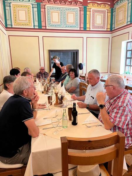 Besuch beim Kreisfeuerwehrverband Trier-Saarburg vom 30.09. bis 02.10.2023_Villa Borg 2.JPG